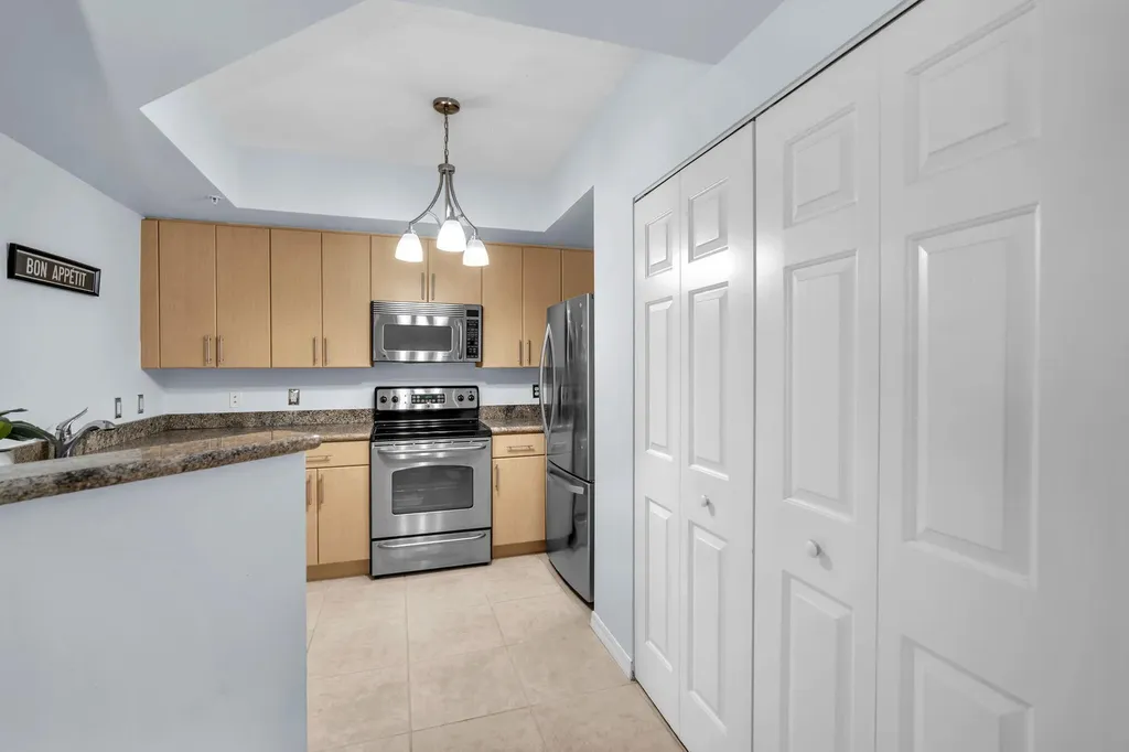2421 NE 65th Street Fort Lauderdale FL 33308