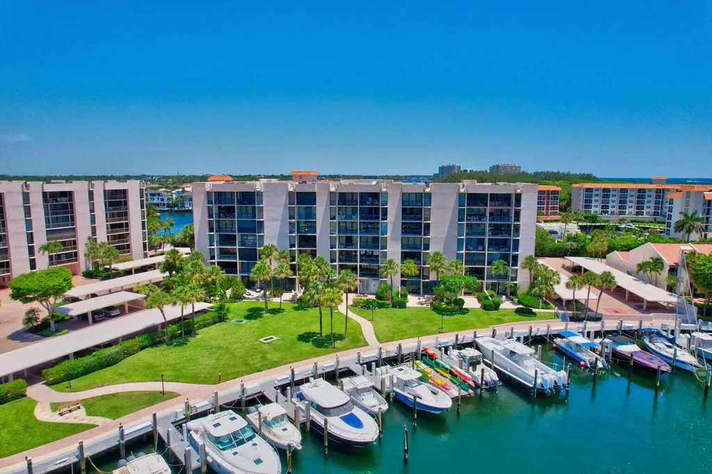 2707 N Ocean Boulevard Boca Raton FL 33431