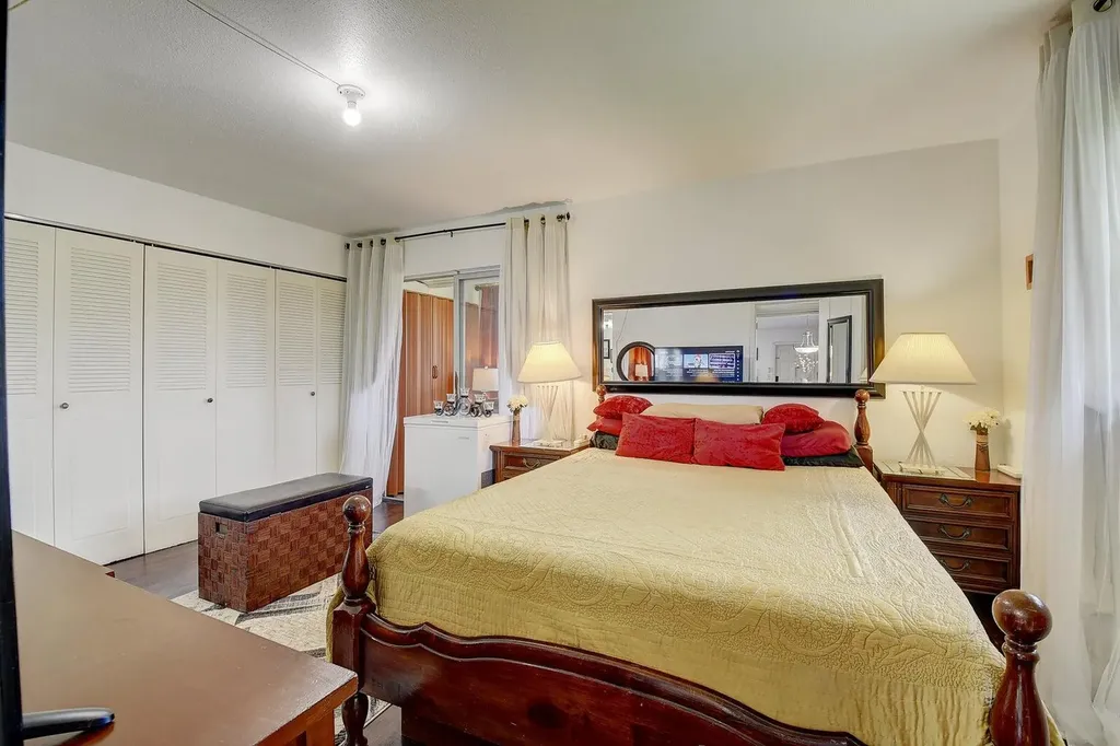 123 Saxony C Delray Beach FL 33446