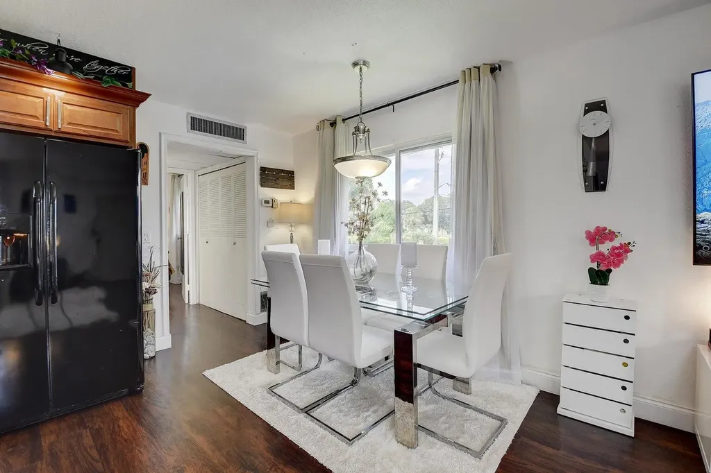 123 Saxony C Delray Beach FL 33446