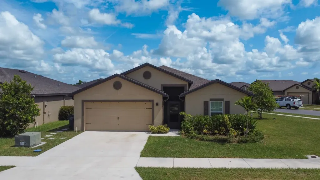 5551 Imagination Drive Fort Pierce FL 34947