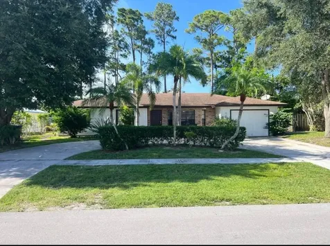 1492 Scottsdale Road N West Palm Beach FL 33417