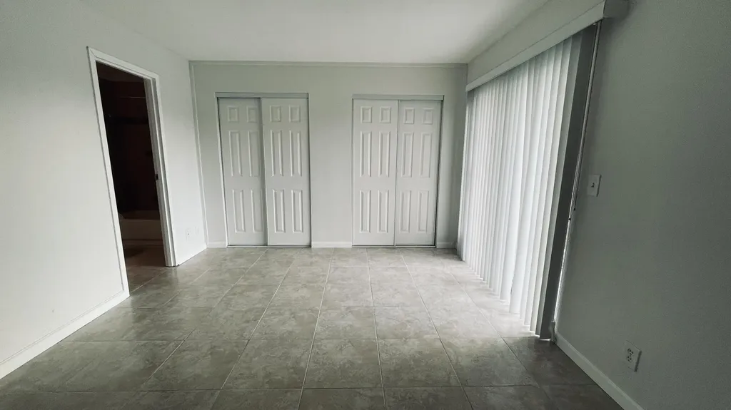166 Valencia G Delray Beach FL 33446