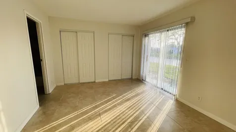 166 Valencia G Delray Beach FL 33446