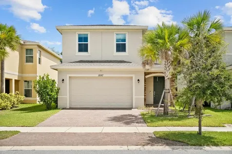 1597 NW Cataluna Circle Port St Lucie FL 34986