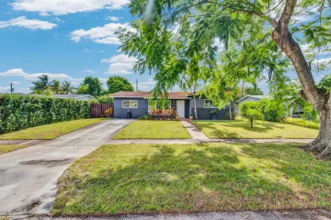 2115 N 45th Avenue Hollywood FL 33021