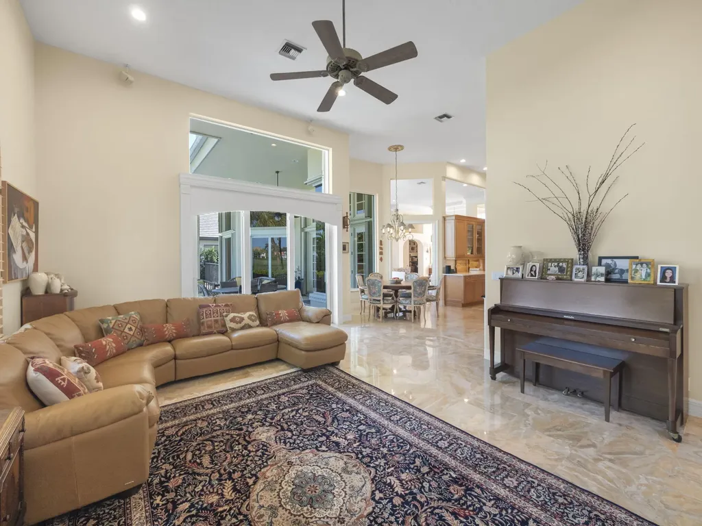 66 St James Drive Palm Beach Gardens FL 33418