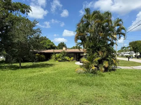 1001 Tortugas Avenue Fort Pierce FL 34982