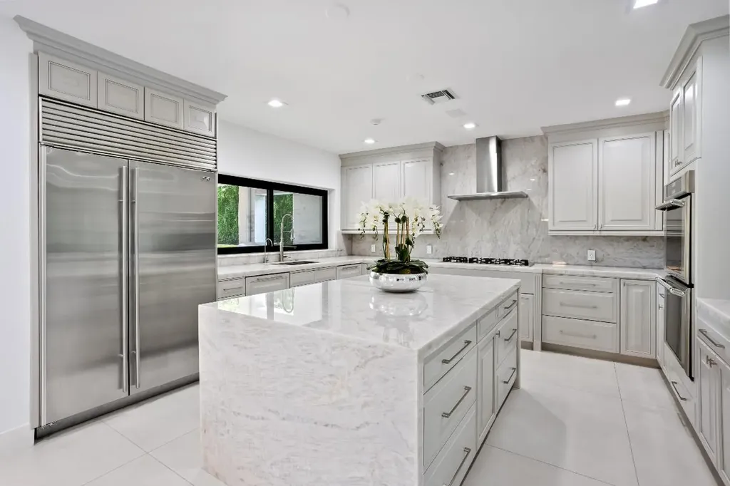 18743 Long Lake Drive Boca Raton FL 33496