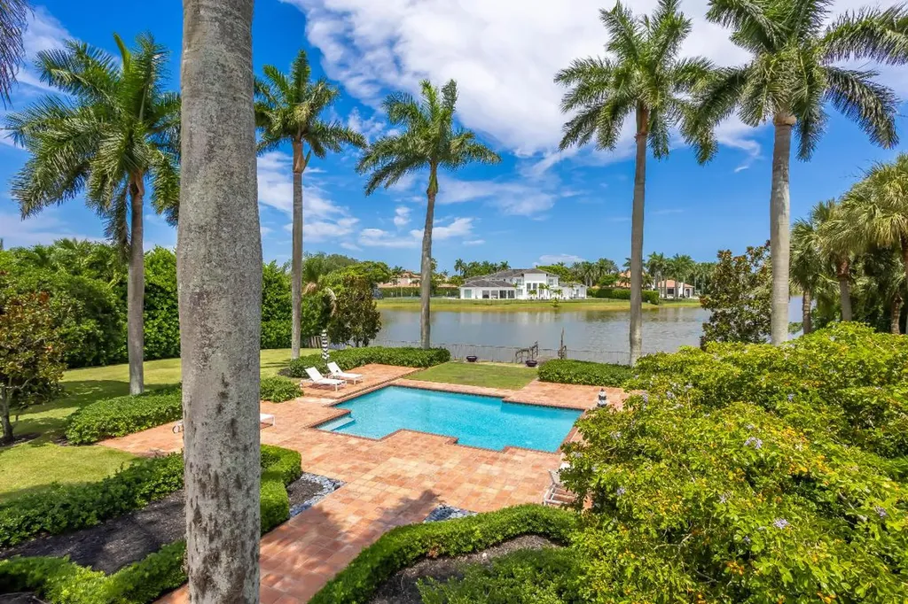18743 Long Lake Drive Boca Raton FL 33496