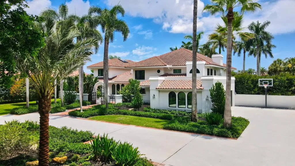 18743 Long Lake Drive Boca Raton FL 33496