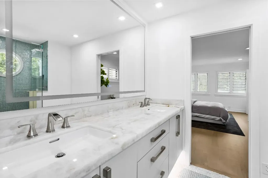 18743 Long Lake Drive Boca Raton FL 33496