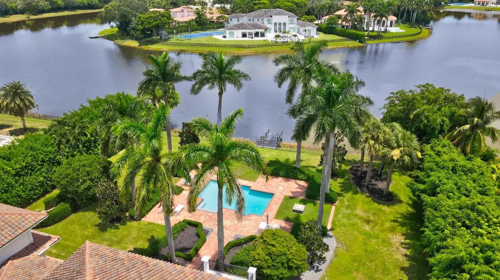 18743 Long Lake Drive Boca Raton FL 33496