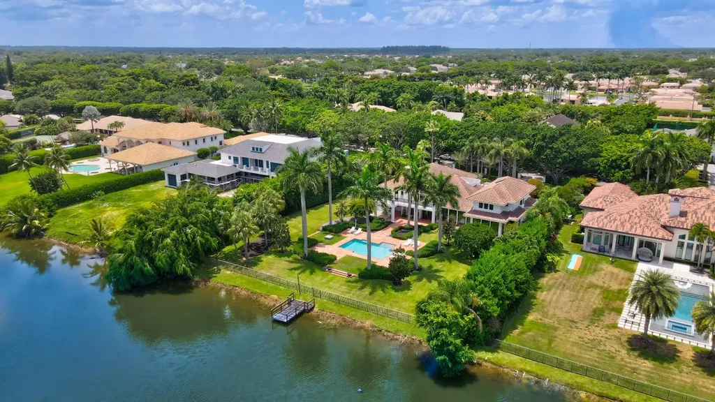 18743 Long Lake Drive Boca Raton FL 33496