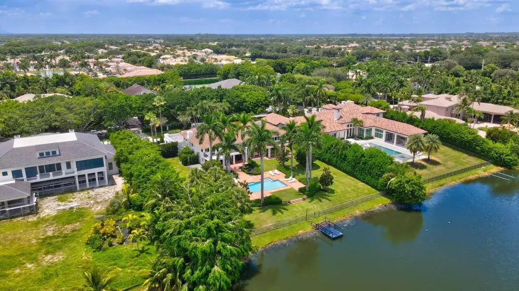 18743 Long Lake Drive Boca Raton FL 33496
