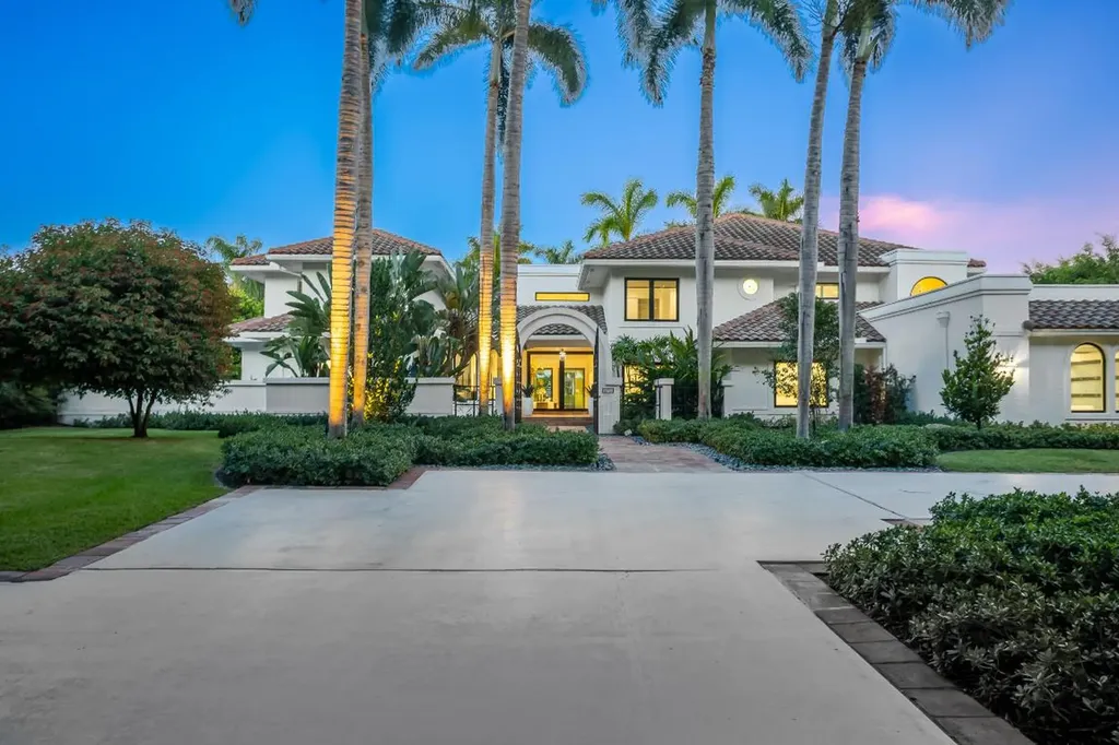 18743 Long Lake Drive Boca Raton FL 33496