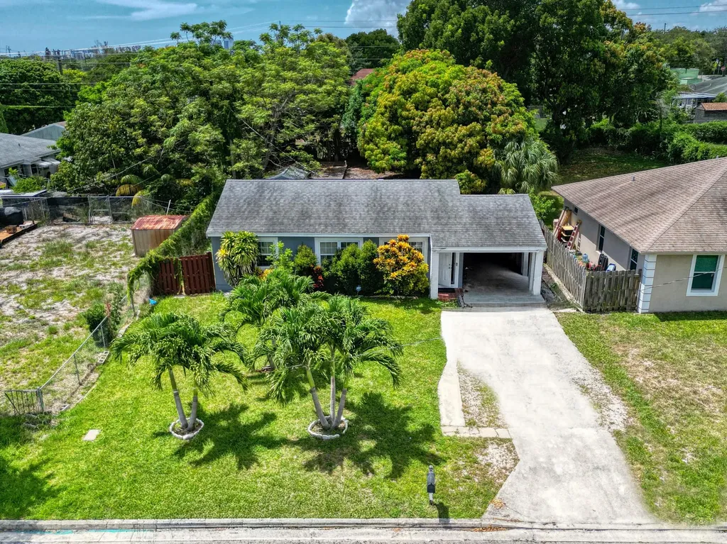 808 41st Street West Palm Beach FL 33407