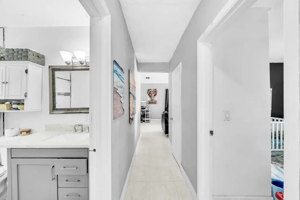 808 41st Street West Palm Beach FL 33407