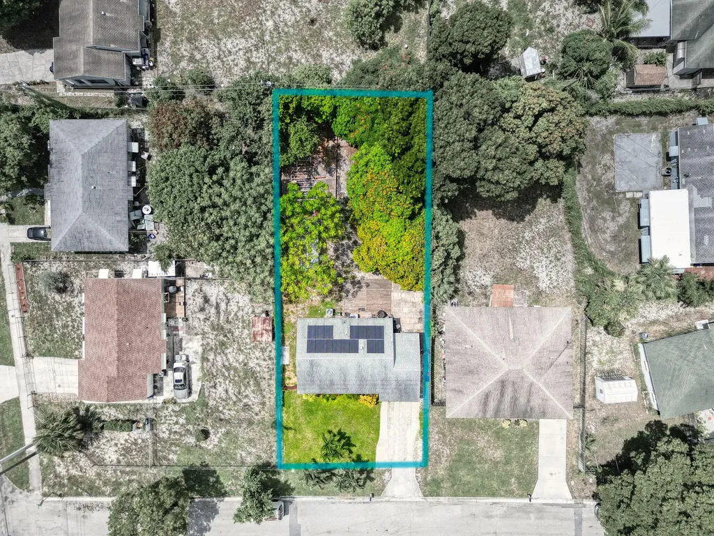 808 41st Street West Palm Beach FL 33407