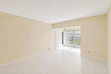 3090 NW 46th Avenue Lauderdale Lakes FL 33313