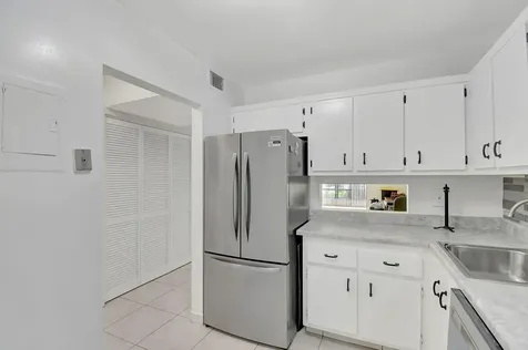 3090 NW 46th Avenue Lauderdale Lakes FL 33313