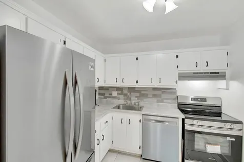 3090 NW 46th Avenue Lauderdale Lakes FL 33313