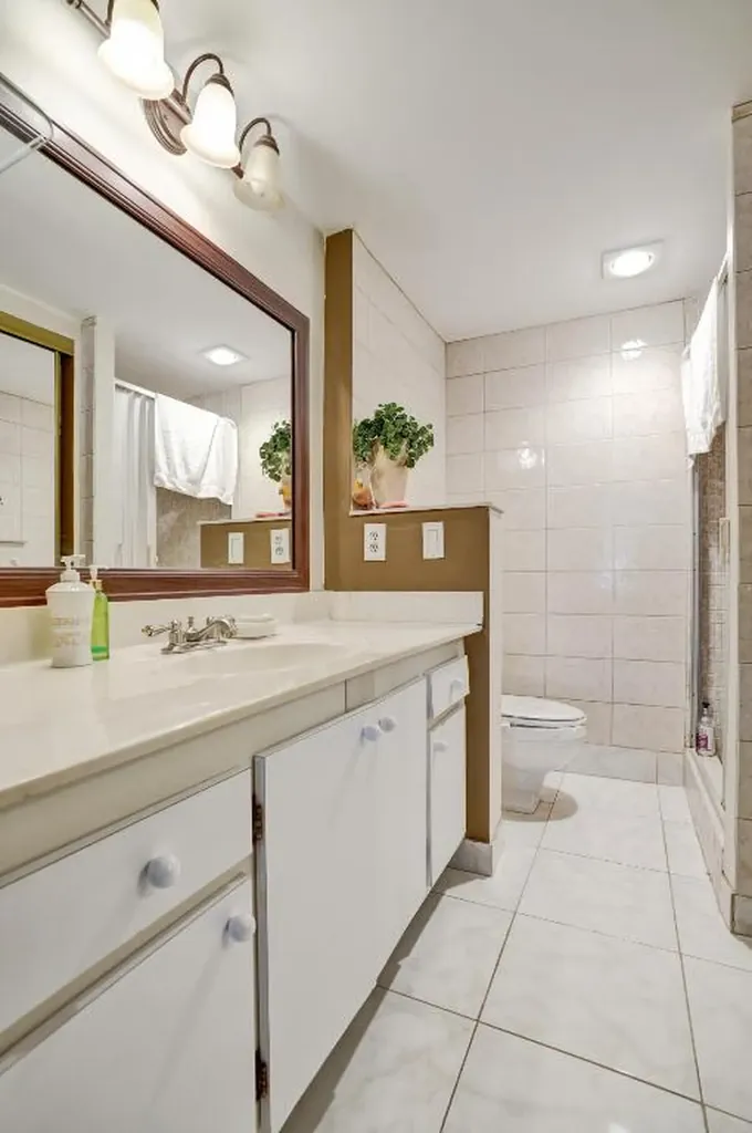 250 NE 20th Street Boca Raton FL 33431
