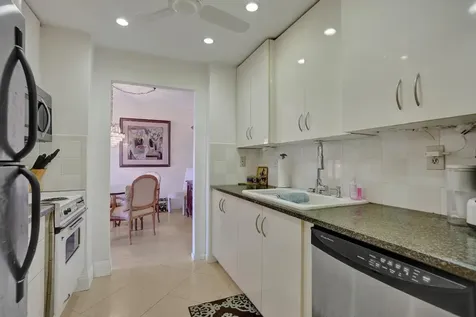 250 NE 20th Street Boca Raton FL 33431