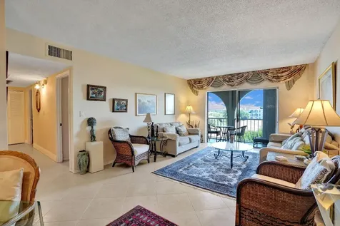 250 NE 20th Street Boca Raton FL 33431