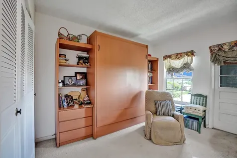 250 NE 20th Street Boca Raton FL 33431