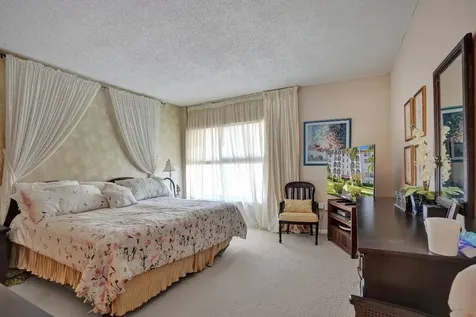 250 NE 20th Street Boca Raton FL 33431