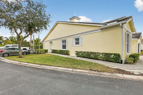 906 Mariner Bay Boulevard Hutchinson Island FL 34949