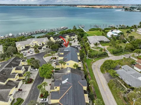 906 Mariner Bay Boulevard Hutchinson Island FL 34949