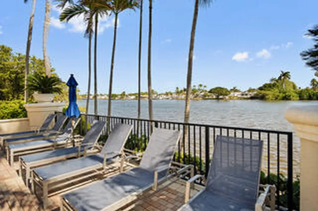 2204 Tuscany Way Boynton Beach FL 33435