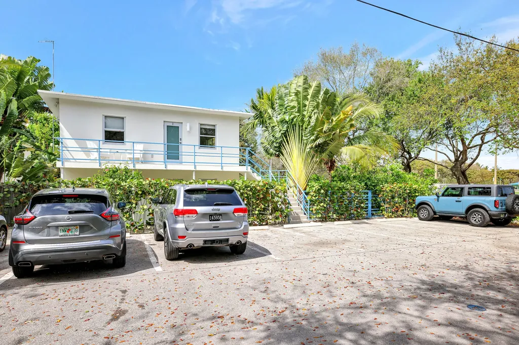 625 NE 13th Avenue Fort Lauderdale FL 33304