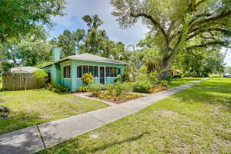 1954 42nd Avenue Vero Beach FL 32960