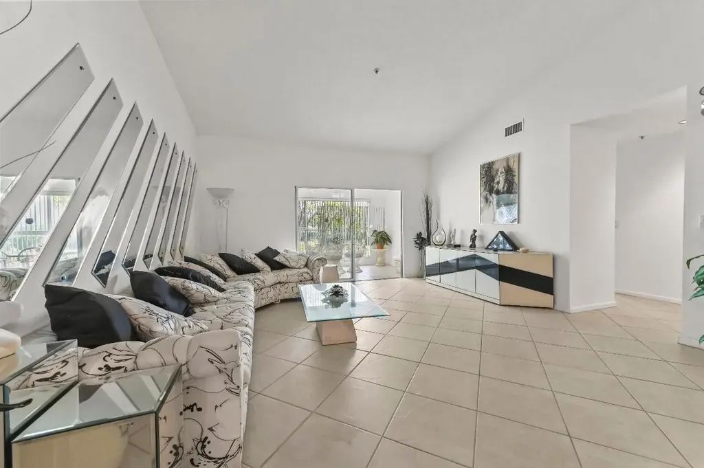 5952 Regal Glen Drive Boynton Beach FL 33437
