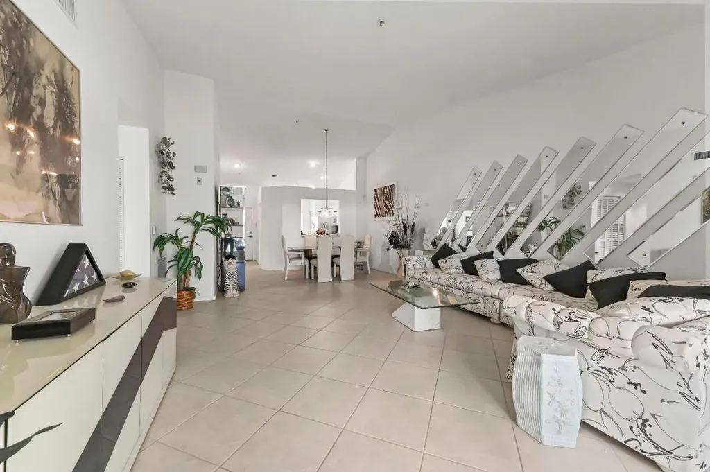 5952 Regal Glen Drive Boynton Beach FL 33437