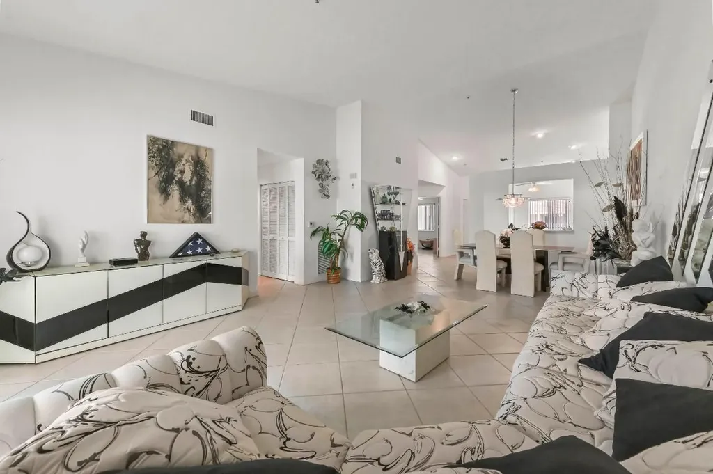 5952 Regal Glen Drive Boynton Beach FL 33437