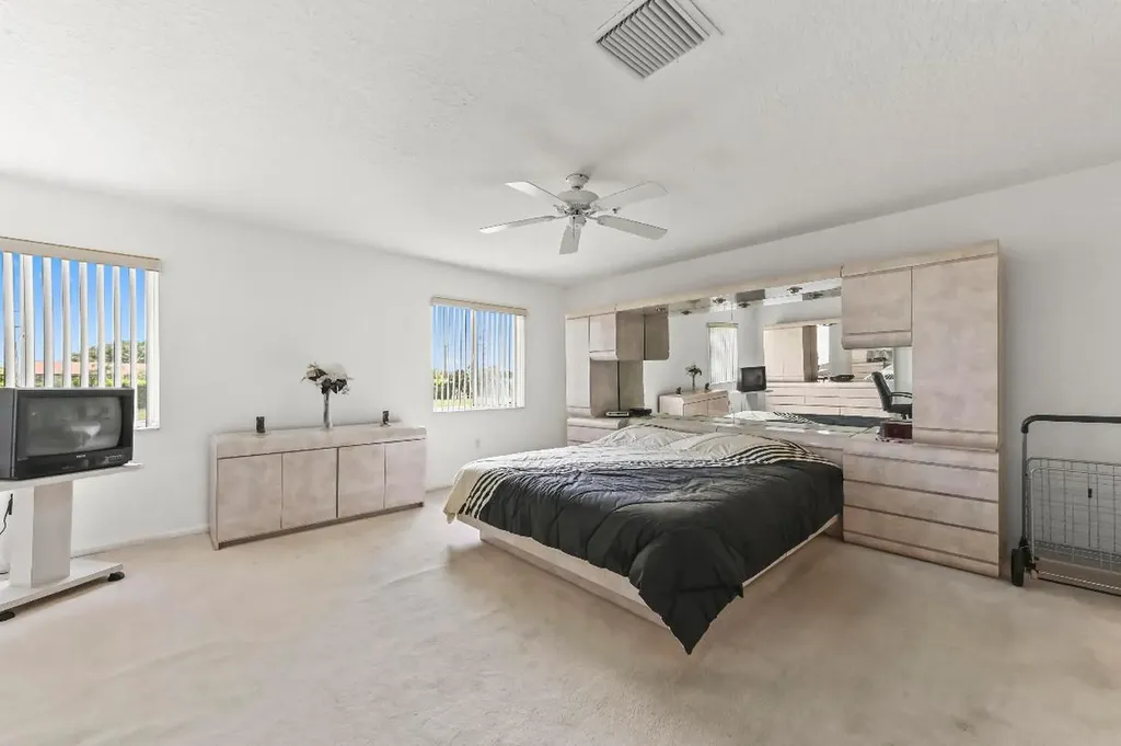5952 Regal Glen Drive Boynton Beach FL 33437