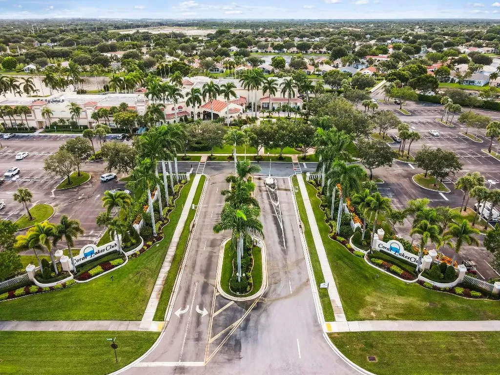5952 Regal Glen Drive Boynton Beach FL 33437