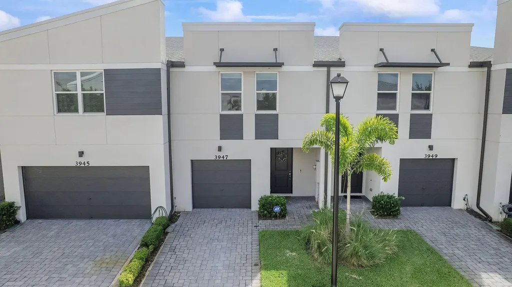 3947 SE Mentmore Lane Stuart FL 34997