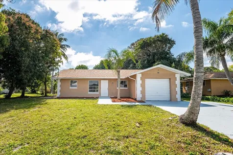380 SE Crosspoint Drive Port St Lucie FL 34983