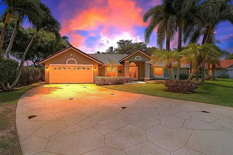 6073 Wedgewood Village Circle Lake Worth FL 33463