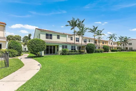 1570 NW 48th Place Boca Raton FL 33431