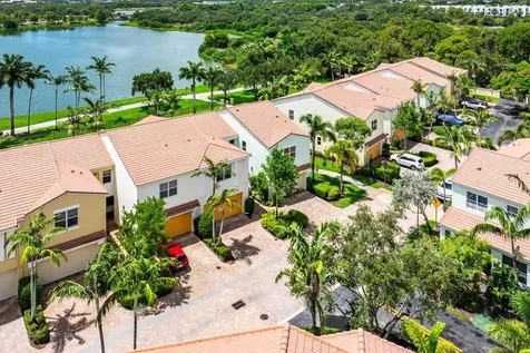 1570 NW 48th Place Boca Raton FL 33431