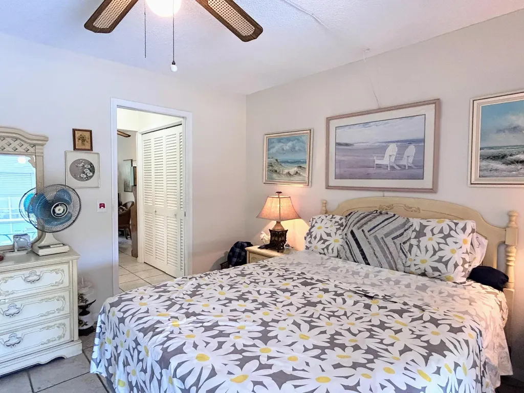 340 Horizons W Boynton Beach FL 33435