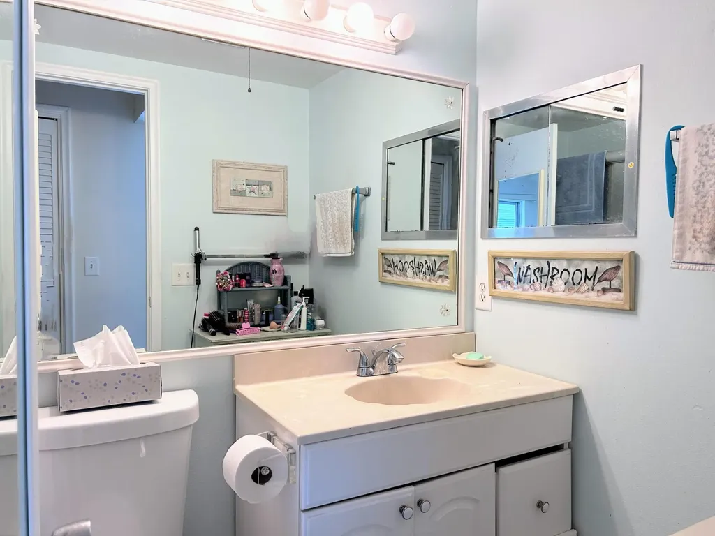 340 Horizons W Boynton Beach FL 33435