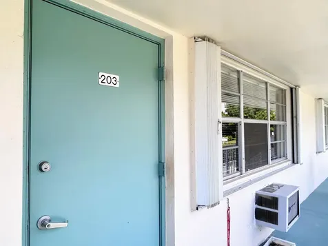 340 Horizons W Boynton Beach FL 33435