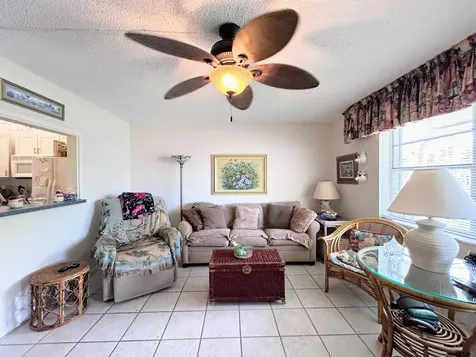 340 Horizons W Boynton Beach FL 33435